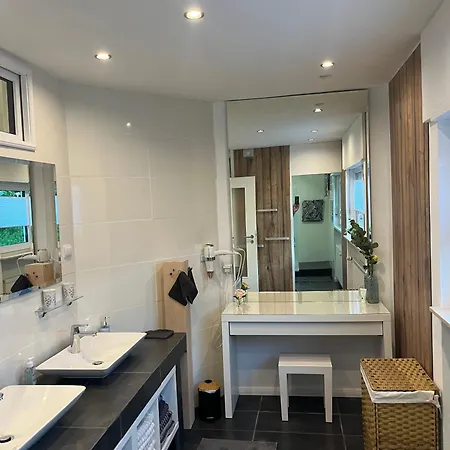 Sunrise Mit Grosser Terrasse Und Weitblick * Pirmasens