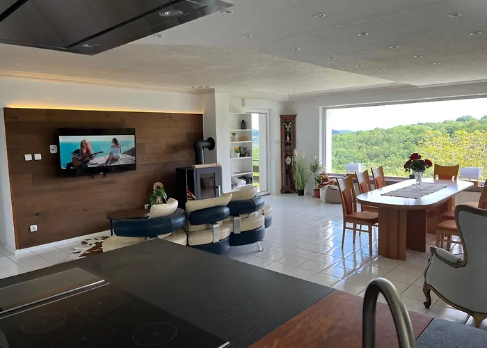 Sunrise Mit Grosser Terrasse Und Weitblick